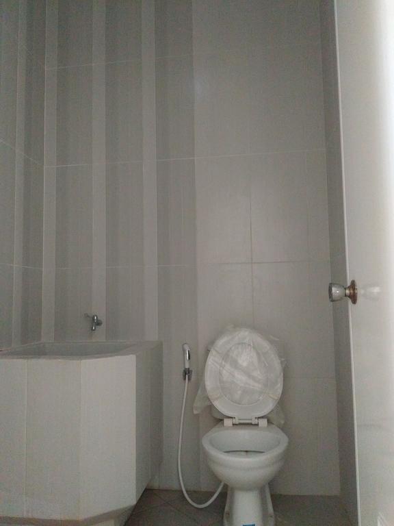 Jasmine Park Guest House Семаранг Экстерьер фото